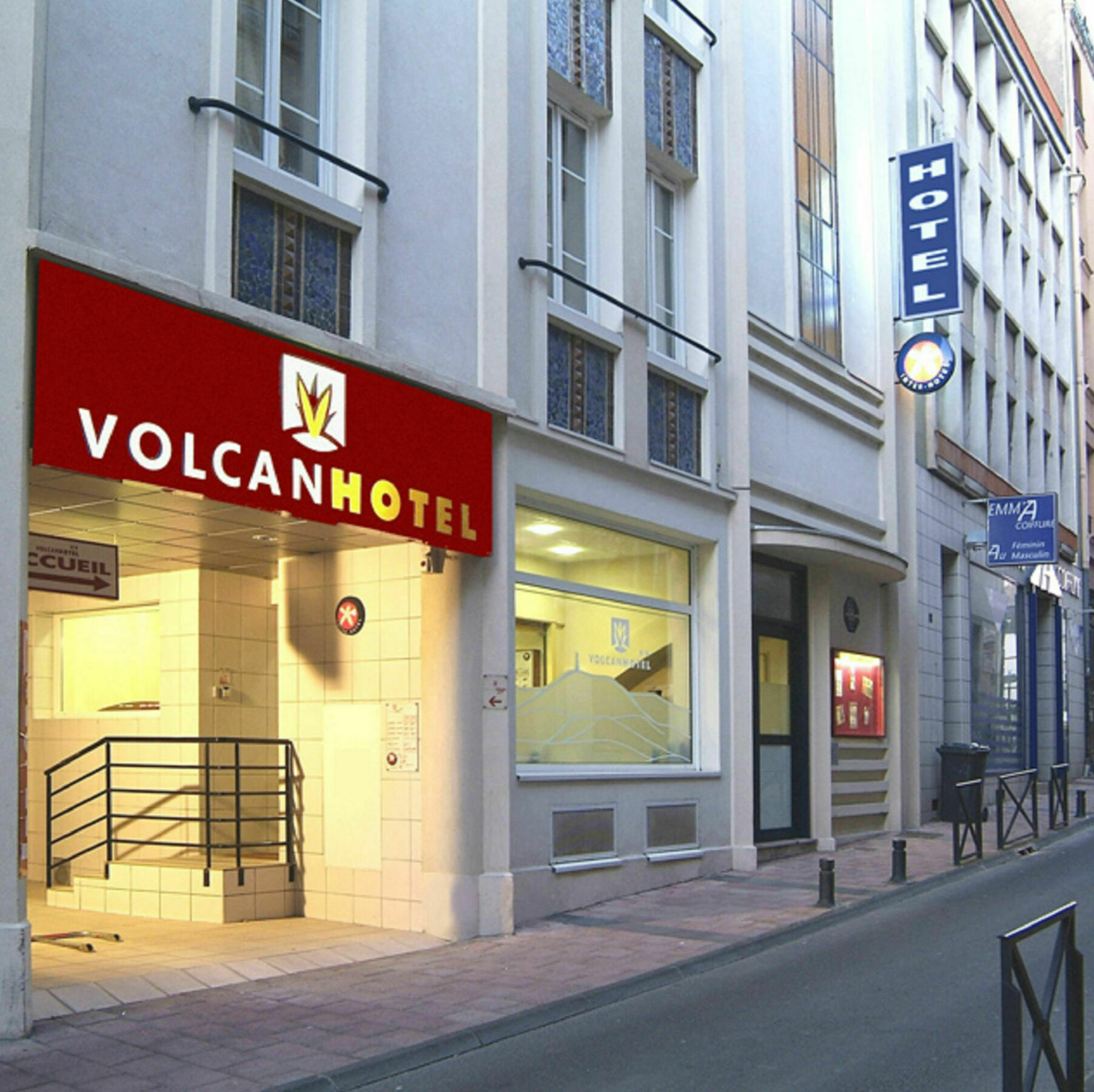 Inter Hotel Volcan Hotel Clermont-Ferrand Exteriör bild